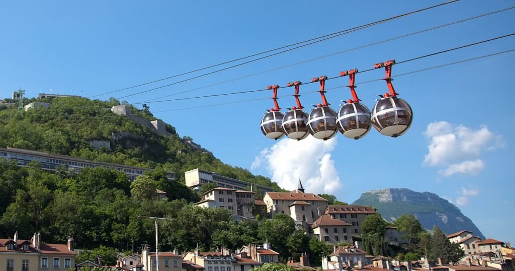 Weed in Grenoble